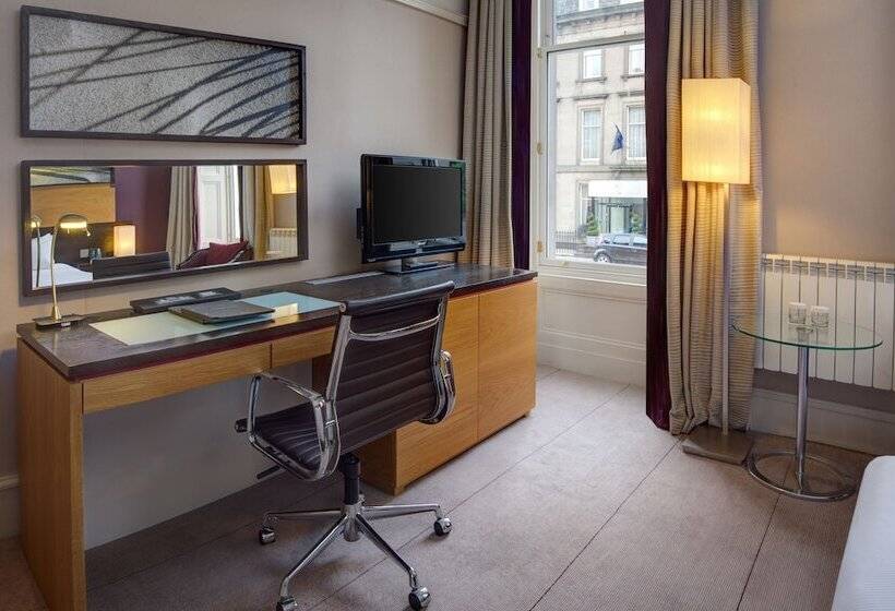 Номер Стандарт, Edinburgh Grosvenor