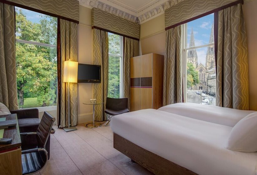 Номер Стандарт, Edinburgh Grosvenor