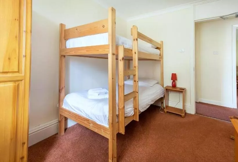 3 Bedroom Suite, Elen S Castle