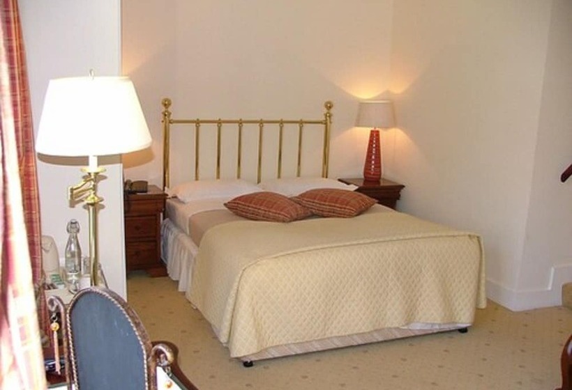 Номер Стандарт, Esseborne Manor