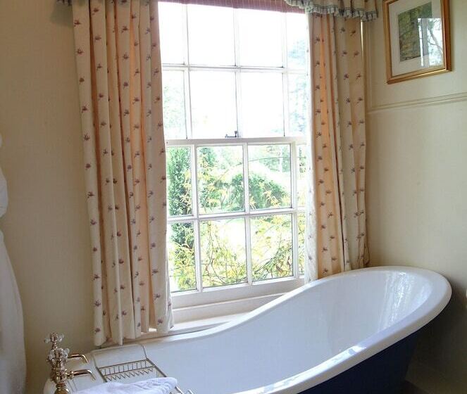 디럭스 룸, Esseborne Manor