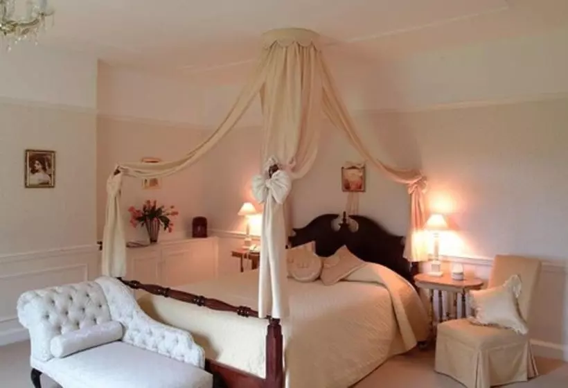 デラックスルーム, Esseborne Manor