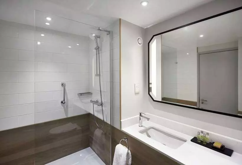Chambre Executive Lit King Size, Hilton Cobham