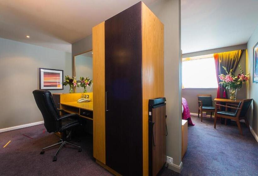 이그제큐티브 스위트 킹침대, Holiday Inn Aberdeen West, An Ihg