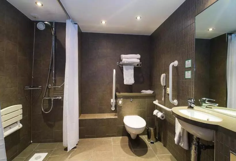 اتاق استاندارد برای معلولان, Holiday Inn Aberdeen West, An Ihg