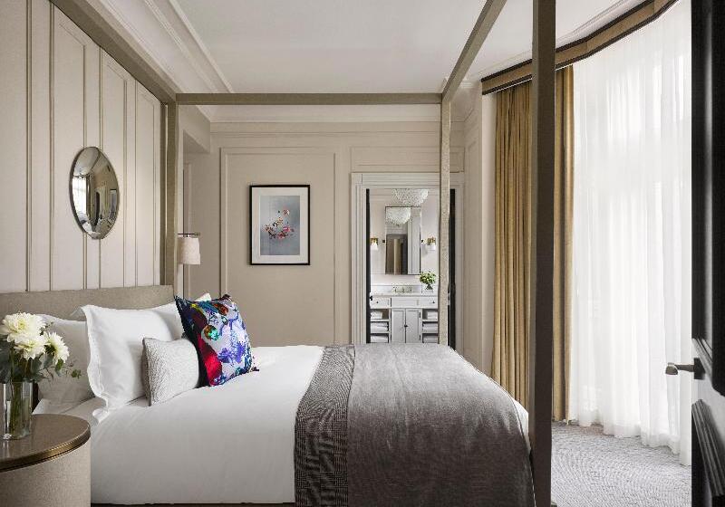 Suite Adapted for people with reduced mobility, Kimpton   Fitzroy London, An Ihg