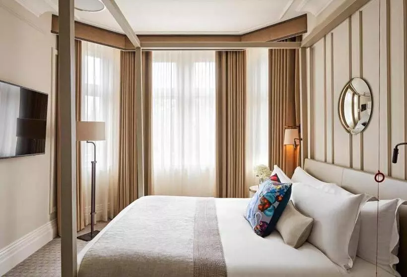Suite Adapted for people with reduced mobility, Kimpton   Fitzroy London, An Ihg