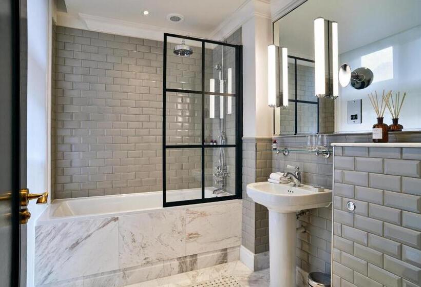 上層階スタンダードルーム, Kimpton   Fitzroy London, An Ihg