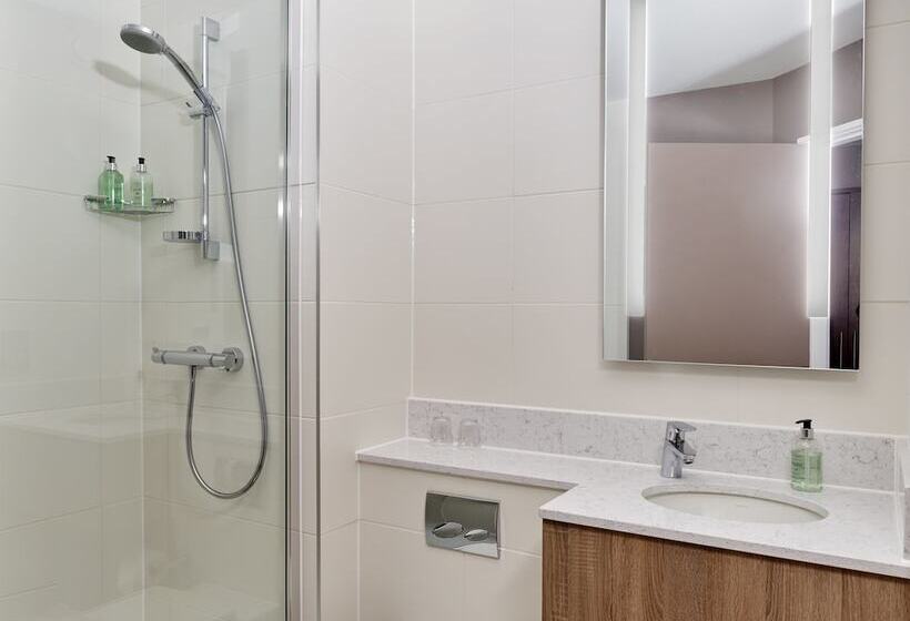 اتاق سوپریور, Leonardo  Edinburgh Murrayfield