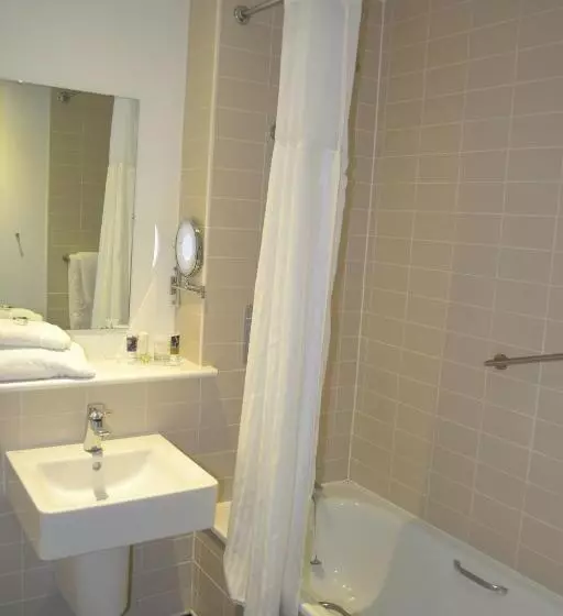 اتاق استاندارد, Mercure Darlington Kings