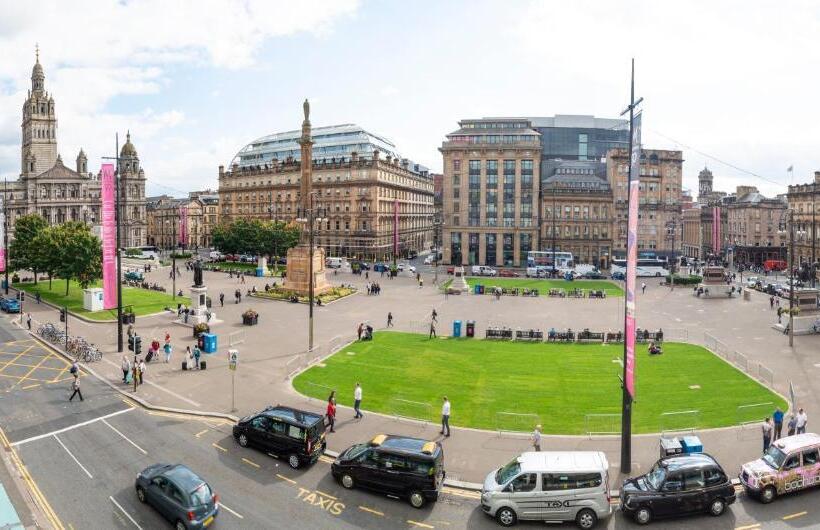 اتاق استاندارد با چشم‌انداز شهر, Millennium Hotel Glasgow