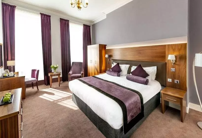 スタンダードスタジオ, Millennium Hotel Glasgow