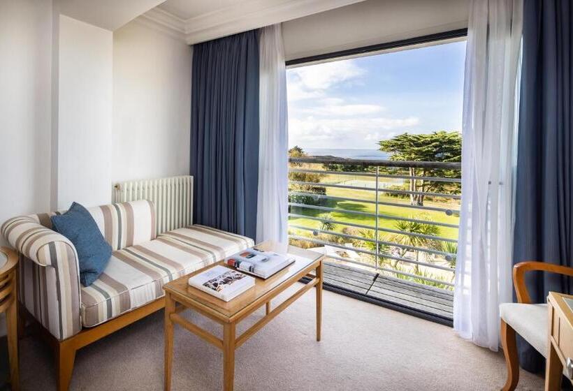 غرفة قياسية مطلّة علي البحر, The Atlantic