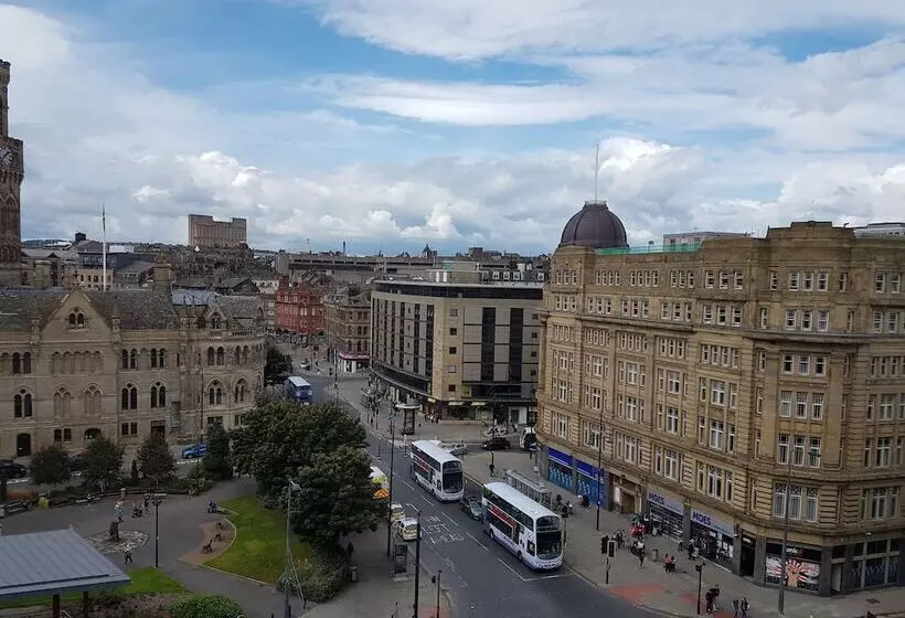 クラシックルーム, The Bradford