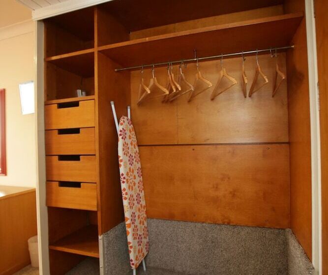 غرفة قياسية, The Bruce