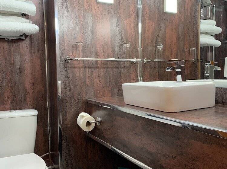 غرفة كلوب, The Bruce