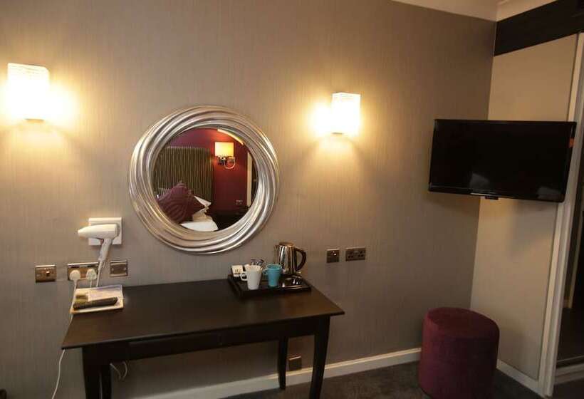 غرفة كلوب, The Bruce