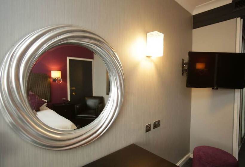 غرفة كلوب, The Bruce