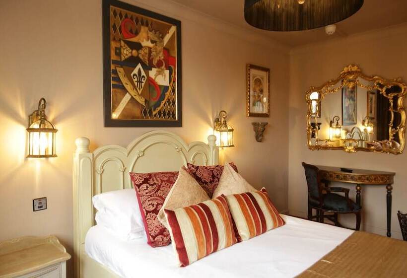 غرفة كلوب, The Bruce