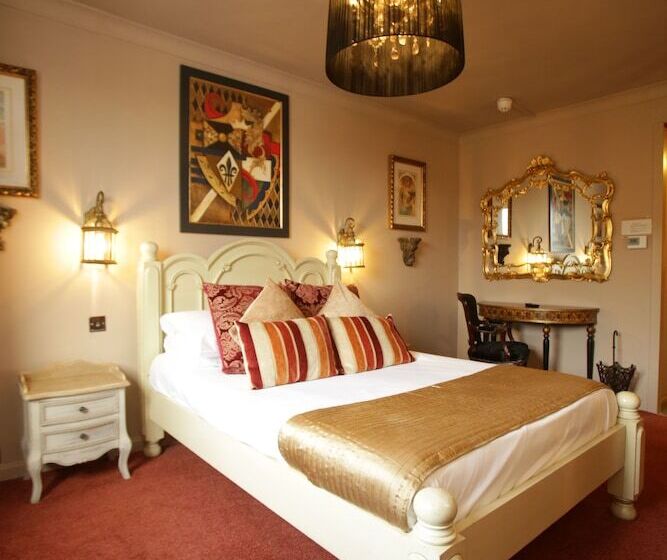 غرفة كلوب, The Bruce