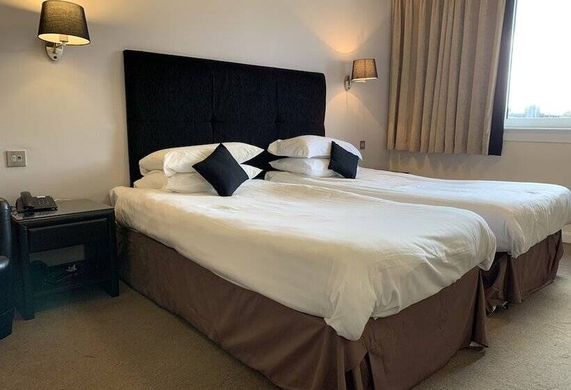 غرفة قياسية, The Bruce