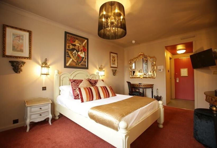 غرفة كلوب, The Bruce