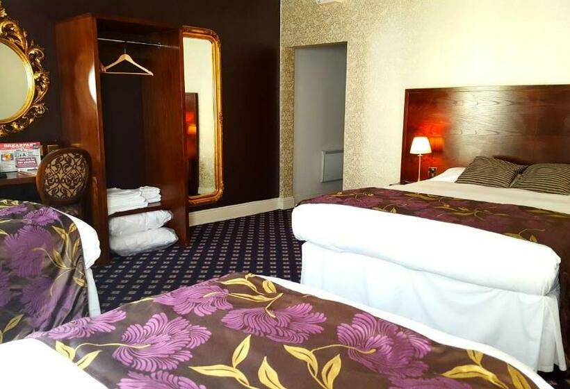 패밀리 룸, The Foley Arms Hotel Wetherspoon