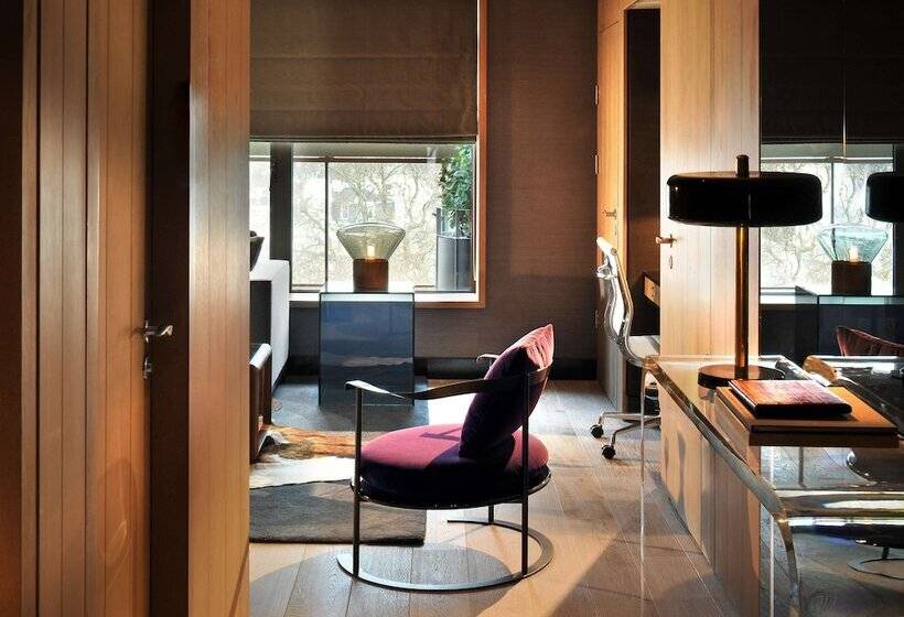 스위트, The Hari London