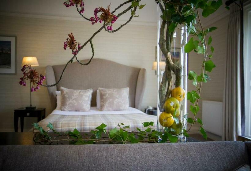 스위트, Tickton Grange