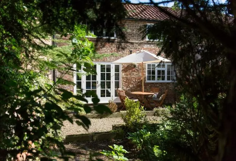 スタンダードルーム, Tickton Grange