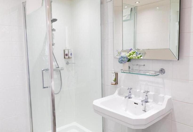 기본룸, Tickton Grange