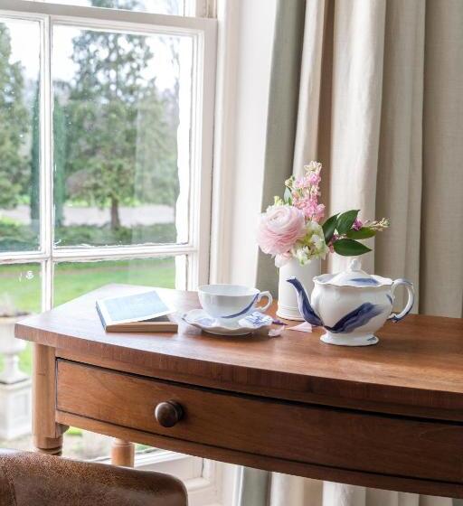 기본룸, Tickton Grange