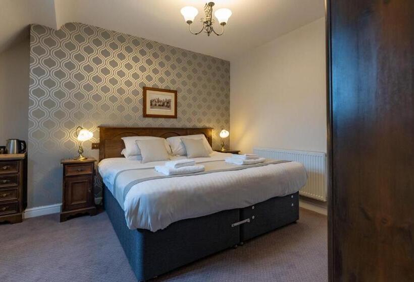 Номер Стандарт, White Lion Royal