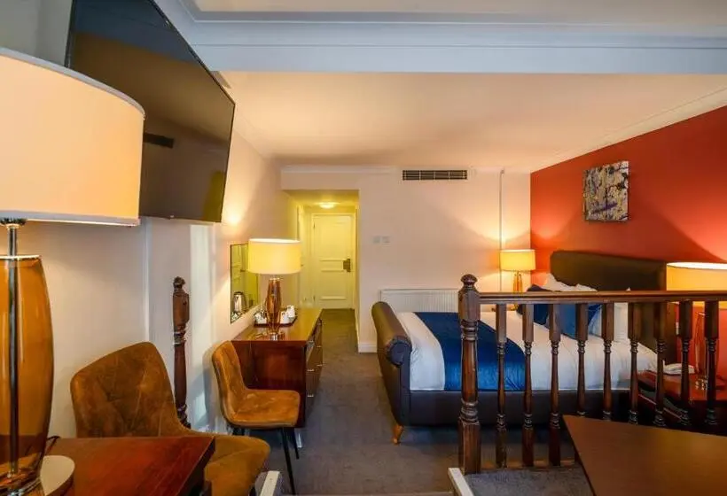 Superior Room, Britannia Sachas Hotel Manchester