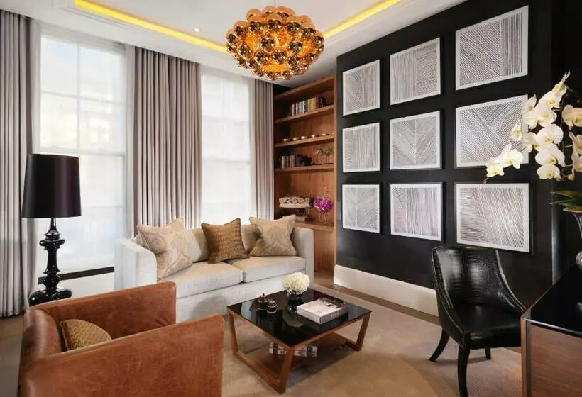 ２ベッドスイートルーム, Flemings Mayfair   Small Luxury Hotel Of The World