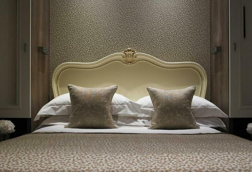 Люкс 2 Спальни, Flemings Mayfair Small Luxury Hotel Of The World