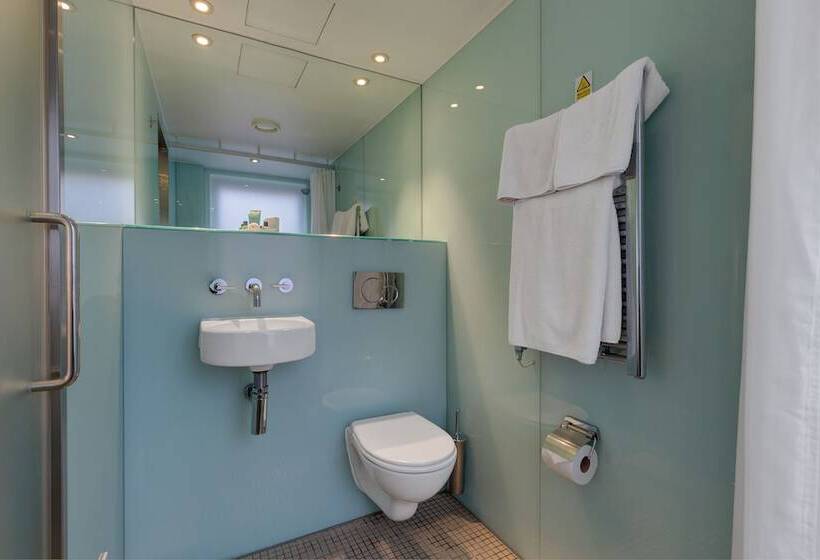 スタンダードシングルルーム, Ambassadors Bloomsbury