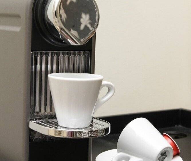 スタンダードシングルルーム, Ambassadors Bloomsbury