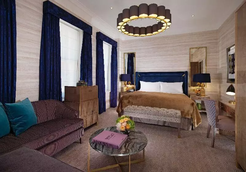 ジュニアスイート, Flemings Mayfair   Small Luxury Hotel Of The World