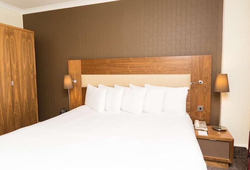 Люкс Повышенной Комфортности, Hilton London Olympia