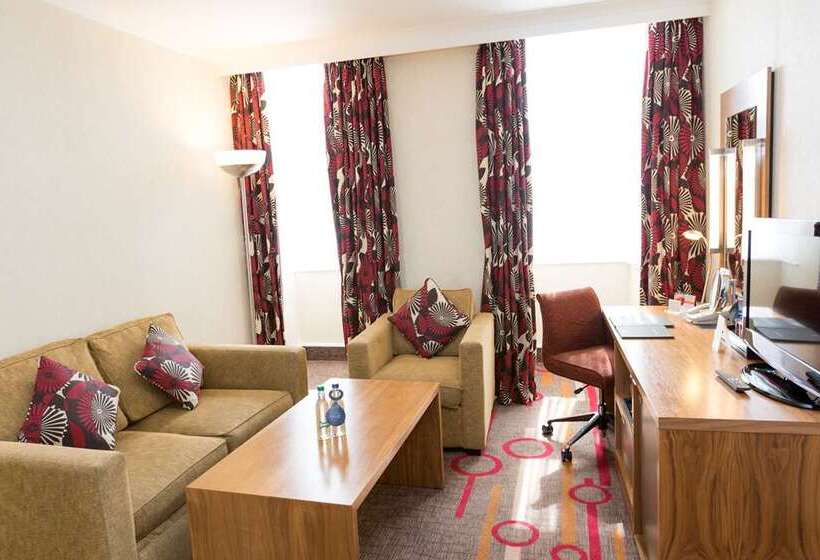 Полулюкс, Hilton London Olympia