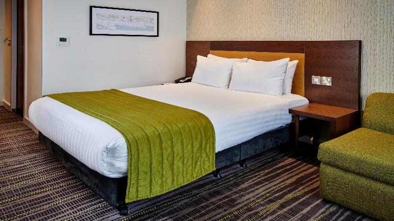 Номер Стандарт, Holiday Inn London  Wembley