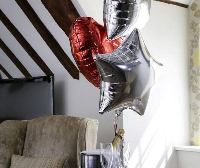 스탠다드 싱글 룸, Macdonald Alveston Manor Hotel & Spa