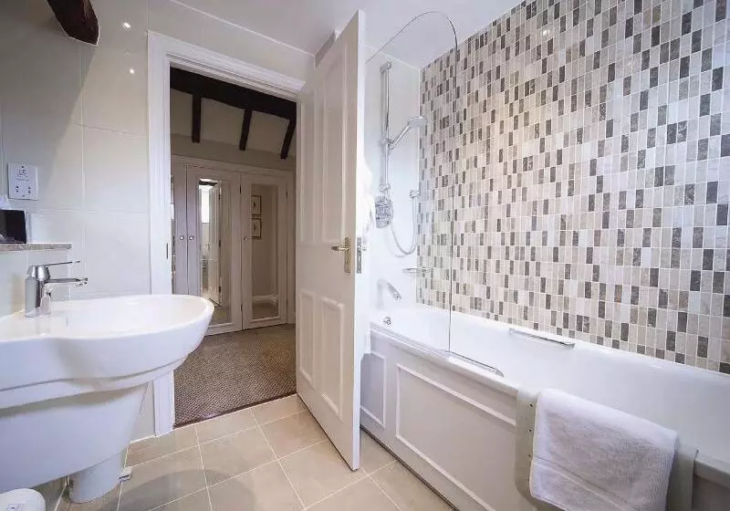 デラックススイート, Macdonald Alveston Manor Hotel & Spa