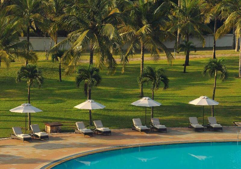 اتاق سوپریور, Mövenpick Ambassador Hotel Accra