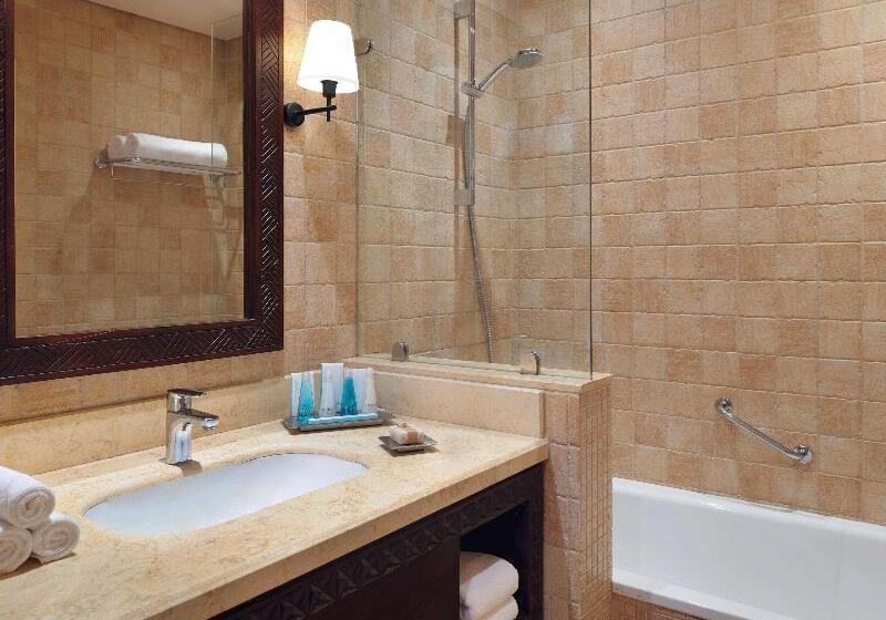 اتاق اجرایی, Mövenpick Ambassador Hotel Accra