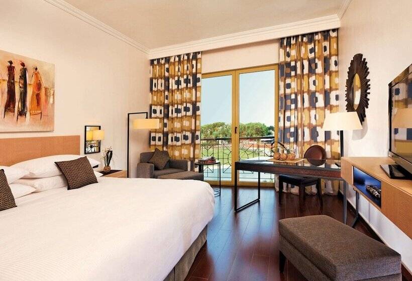 اتاق سوپریور, Mövenpick Ambassador Hotel Accra