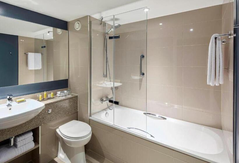 Номер Deluxe, Portsmouth Marriott