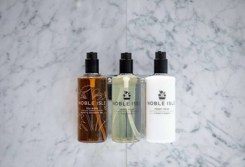 标准工作室, Radisson Blu Hotel, London Bond Street