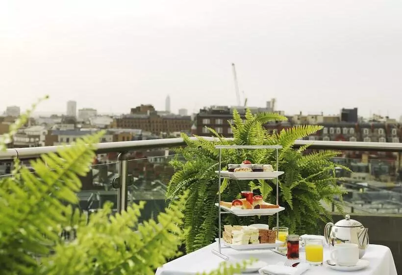 استودیوی استاندارد, Radisson Blu Hotel, London Bond Street